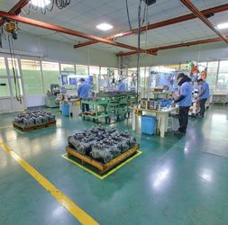 Guangzhou XinFeng Engineering Machinery Co., Ltd. línea de producción de fábrica